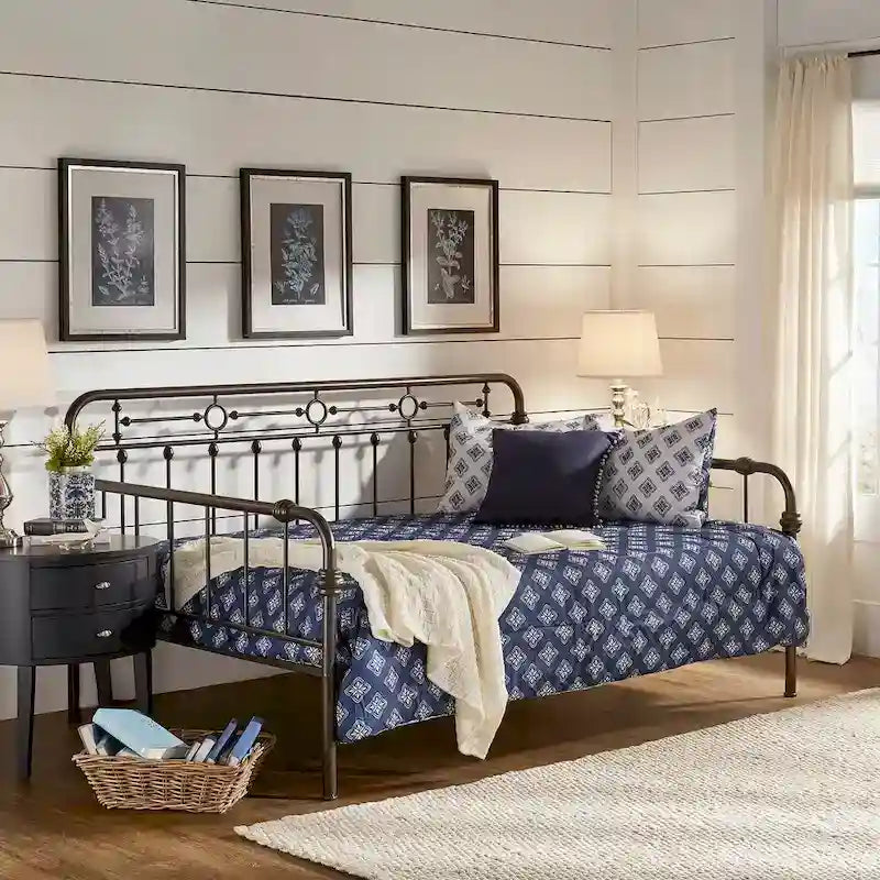 Letto da giorno matrimoniale in metallo color bronzo scuro, stile a pioli, per 1–2 persone