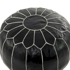 Pouf marocain rond en cuir noir / marron – coutures florales – repose-pieds 1 personne