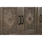 Credenza a 3 ante in legno massello intagliato marrone